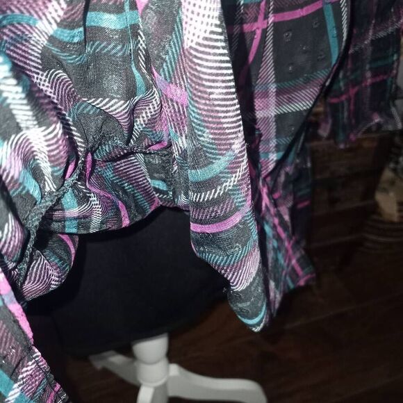 TAYLOR RUFFLE CUFF PLAID PURPLE & BLACK DRESS SZ.L EUC. - Picture 12 of 12